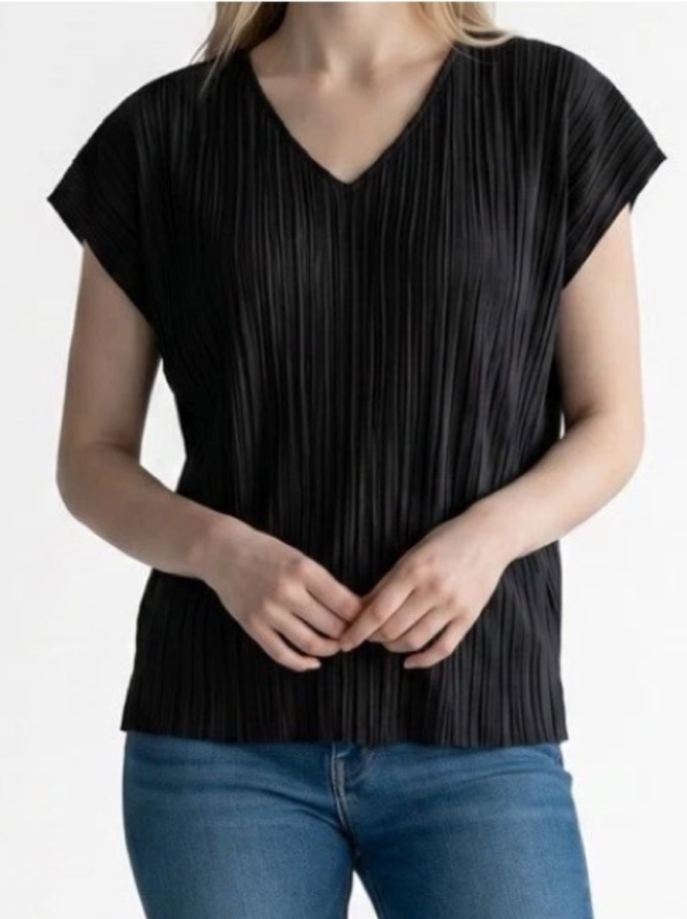 NWT EILEEN FISHER Silk Black jacquard Box Top with subtle sheen runs large Med